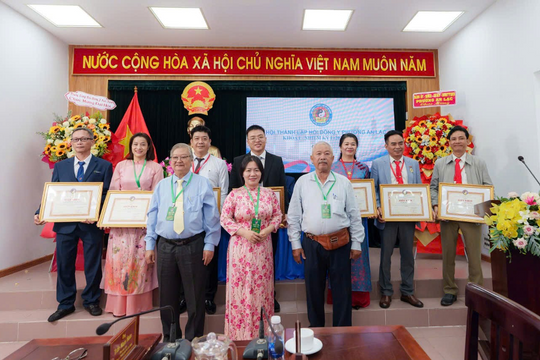 TP Hồ Chí Minh: Phường An Lạc thành lập Hội Đông y, phát huy y học cổ truyền vì sức khỏe nhân dân