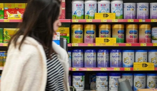 Hồng Kông (Trung Quốc): Phát hiện độc tố nguy hiểm trong nhiều mẫu sữa công thức Nestlé dành cho trẻ em