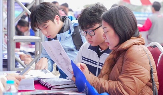 Ngưỡng 16 điểm xét học bạ liệu có quá cứng?