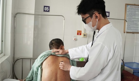 Người đàn ông ở Quảng Ninh bị nhiễm bệnh giun lươn với những triệu chứng dễ nhầm lẫn