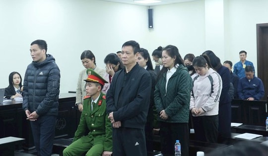 'Bà trùm' buôn lậu 546kg vàng về Việt Nam lĩnh án 10 năm tù