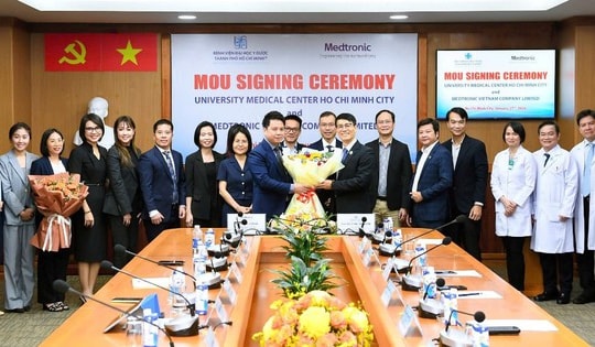 Dấu mốc hợp tác lần thứ 5 giữa BV Đại học Y Dược TPHCM và Medtronic Việt Nam