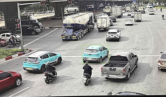 Hà Nội: Hơn 2.500 ô tô, xe máy vi phạm giao thông bị camera AI bắt lỗi