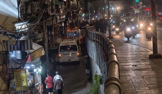 Cháy nhà hai tầng ở TPHCM lúc rạng sáng, 3 mẹ con tử vong