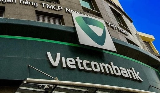 Cổ phiếu VCB và chất xúc tác từ việc bán vốn