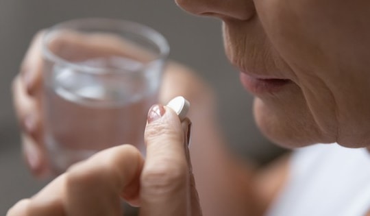 Bệnh nhân tim mạch có cần phối hợp thuốc chống đông với aspirin?