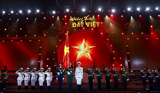 Khoảnh khắc ấn tượng trong đêm chính luận nghệ thuật 'Đường Xuân đất Việt 2026 - Hội tụ'