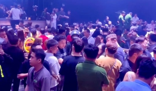 Kiểm tra quán bar tại TPHCM, 17 người dương tính với ma túy