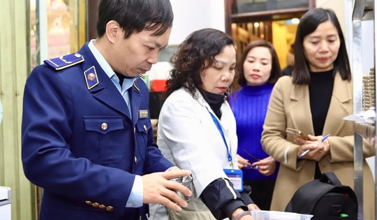 Phường Ba Đình tăng cường kiểm tra an toàn thực phẩm dịp Tết