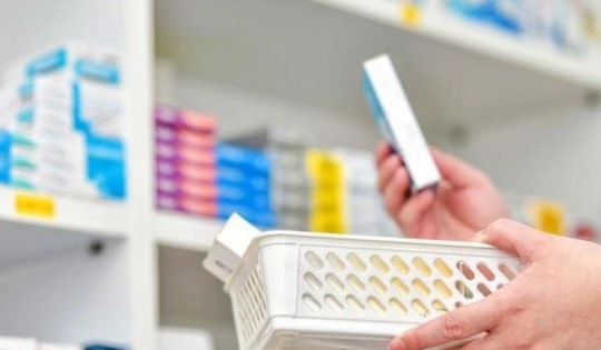 Bộ Y tế xử phạt hai đơn vị nhập khẩu thuốc y học cổ truyền, bán thuốc độc sai quy định