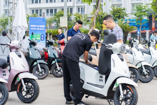 Người dùng VinFast Evo Grand: Điểm cộng đáng giá từ pin rời và chi phí hời