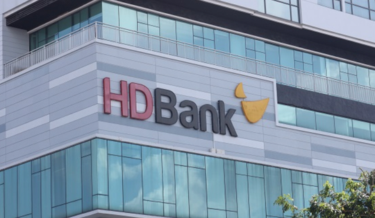 Người nội bộ gom 60.000 cổ phiếu HDB