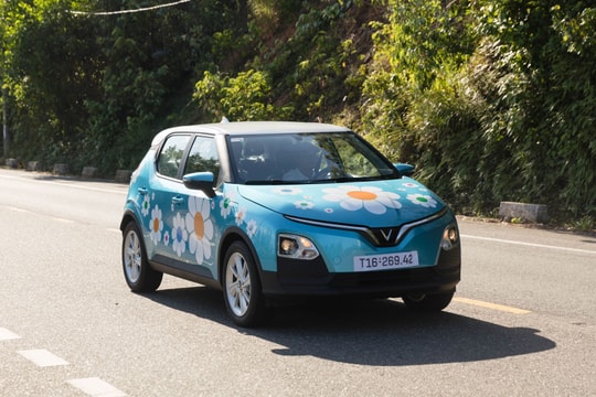 Người dùng nói về VinFast VF 5: Mẫu xe điện thực dụng, kinh tế và đáng tiền