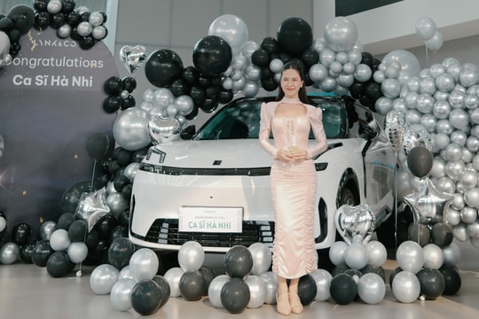 Ca sĩ Hà Nhi tậu Lynk & Co 08 EM-P bản cao nhất giá hơn 1,3 tỷ đồng