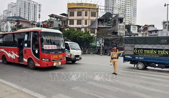 Cảnh sát giao thông sẽ dẫn đường, hỗ trợ các đoàn chở nhân dân về quê ăn Tết