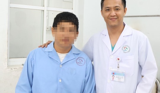 Cứu sống nam bệnh nhân bị nhồi máu cơ tim khi chơi đá bóng