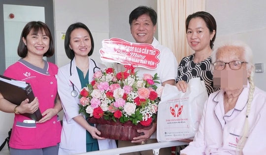 Cụ bà U100 vẫn được tiếp cận kỹ thuật tim mạch hiện đại ngay tại Tây Nam Bộ