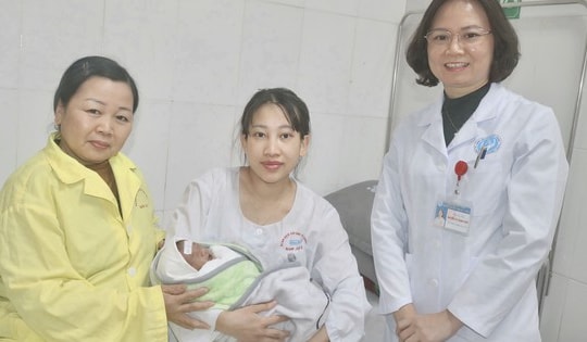 Hi hữu thai nhi bị dây quấn cổ 5 vòng