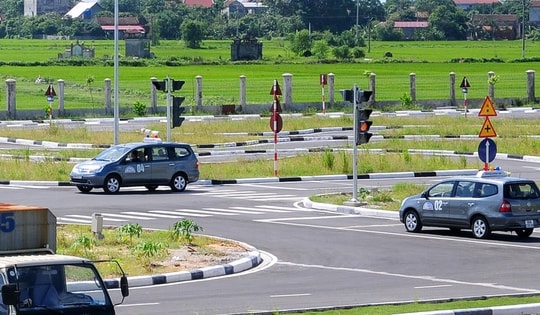 Thông báo quan trọng với người bị trừ điểm trên Giấy phép lái xe tại Hà Nội