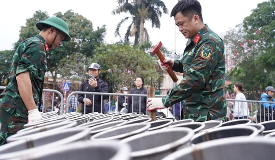 Cận cảnh các trận địa pháo hoa ở Hà Nội trước thời khắc đón Giao thừa