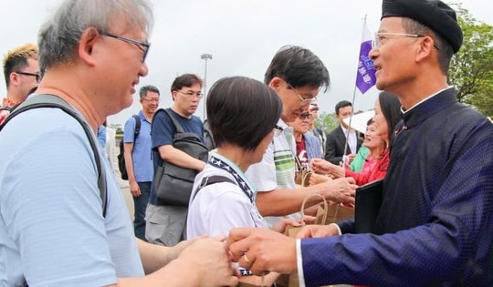 Du xuân hoàng cung, trải nghiệm hái lộc đầu năm giữa không gian di sản Huế