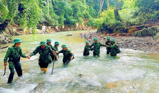 Xuân yêu thương nơi cuối trời biên cương La Êê