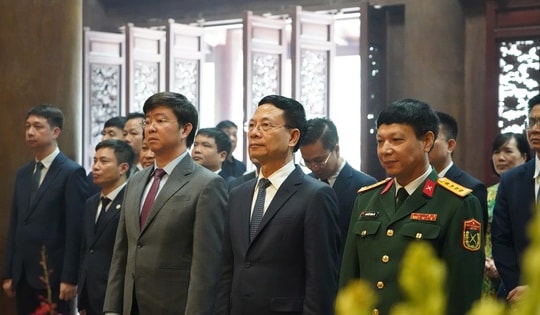 Bộ Khoa học và Công nghệ dâng hương đầu Xuân, khởi động năm mới bằng tinh thần phụng sự và đổi mới