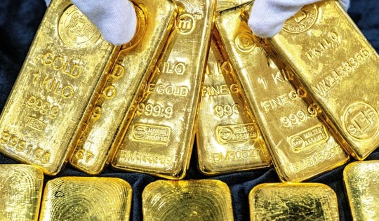 Giá vàng thế giới lao dốc khi Mỹ-Iran nhất trí về 'nguyên tắc định hướng' cho thỏa thuận tiềm năng