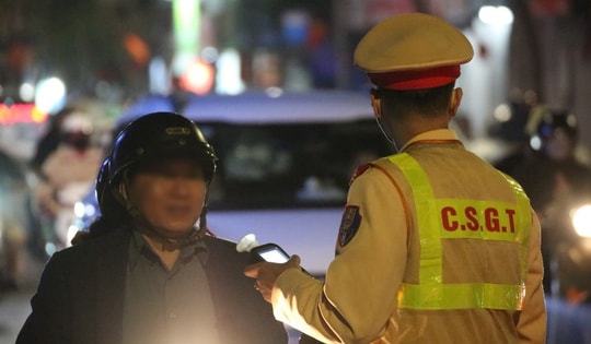 Tai nạn giao thông mùng 2 Tết giảm sâu, hơn 2.800 tài xế vi phạm nồng độ cồn