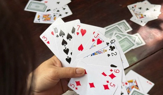 Chơi bài vui dịp Tết: Đâu là ranh giới và vi phạm pháp luật