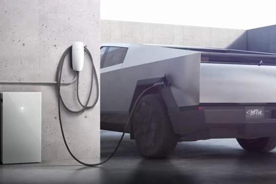 Chủ xe Tesla có thể kiếm tiền nhờ bán điện từ pin