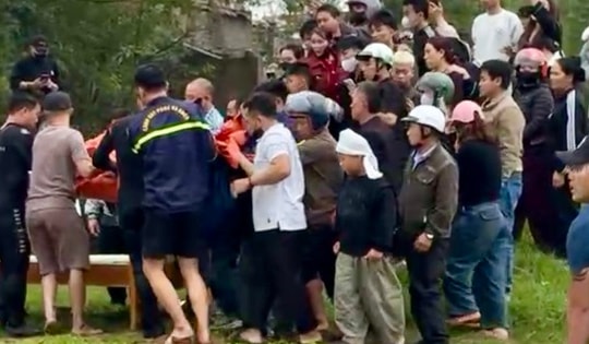 Vụ 7 người gặp nạn trên sông Gianh: 4 người trong một gia đình mãi ra đi