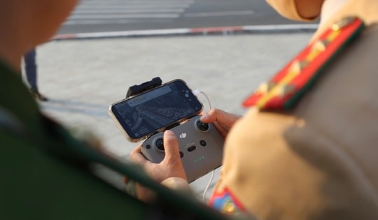 Không để ùn tắc cuối kỳ nghỉ Tết, Hà Nội sẽ dùng flycam giám sát giao thông từ trên cao