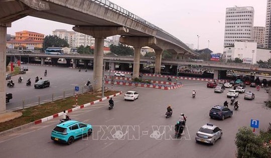 Giao thông Thủ đô Hà Nội thông thoáng trong ngày mùng 5 Tết