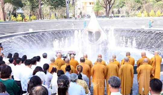 Lễ cầu nguyện quốc thái dân an và tưởng niệm nạn nhân đại dịch COVID-19