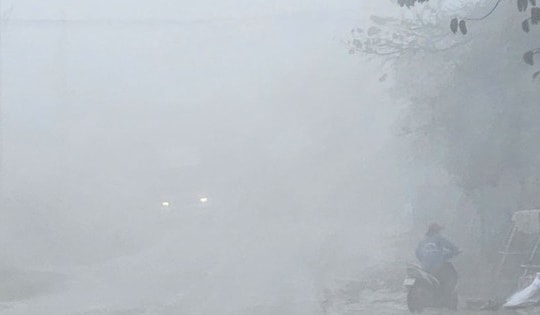 Miền Bắc sương mù kèm mưa rải rác mùng 6 Tết