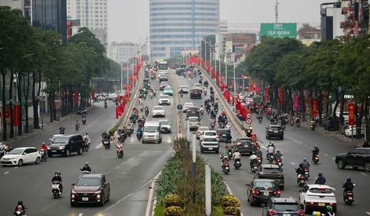 Bất ngờ với tình hình giao thông Hà Nội sáng ngày làm việc đầu tiên sau nghỉ Tết