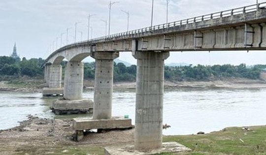 Thủ tướng yêu cầu khẩn trương khắc phục hư hỏng cầu Sông Lô, hoàn thành cầu mới trước Tết 2027
