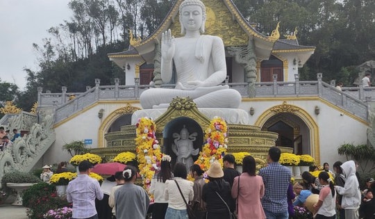 Sức hút du lịch tại xứ Thanh những ngày đầu Xuân