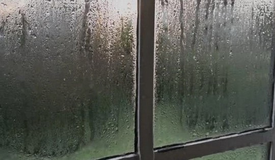 Cao điểm nồm ẩm ở miền Bắc, chọn mua máy hút ẩm thế nào?