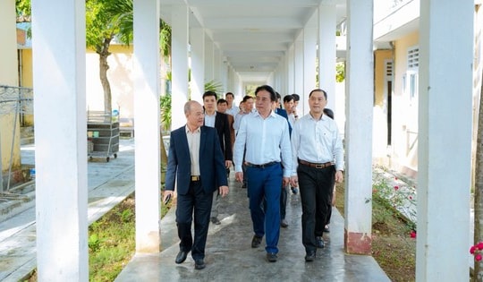 Xây dựng hệ thống y tế TP Huế phát triển toàn diện hiện đại, công bằng, bền vững, lấy người dân làm trung tâm