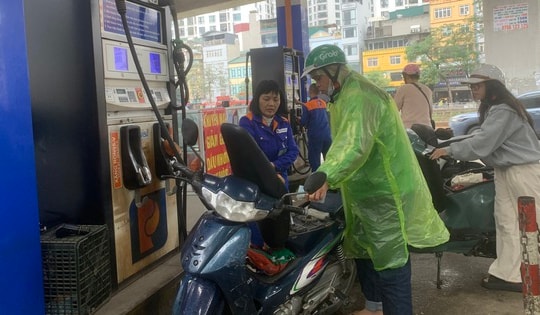 Giá xăng có thể tăng trong kỳ điều hành ngày mai 26/2