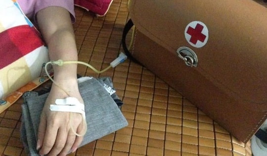 Cảnh báo nguy cơ tử vong khi tự tiêm, truyền tại nhà