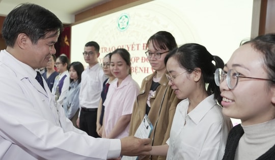 PGS.TS Đào Xuân Cơ: 'Bạch Mai không hứa hẹn sự nhàn nhã nhưng trao cơ hội để bác sĩ nội trú trưởng thành nhanh, ý nghĩa'
