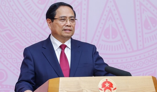 Thủ tướng gửi ngành Y tế: 'Giữ trọn y đức - Vững vàng y thuật - Nâng tầm y lý - Vượt qua nghịch cảnh - Tất cả vì dân'