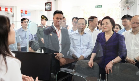 Phó Thủ tướng Phạm Thị Thanh Trà: Thông suốt thủ tục, phục vụ người dân tốt nhất