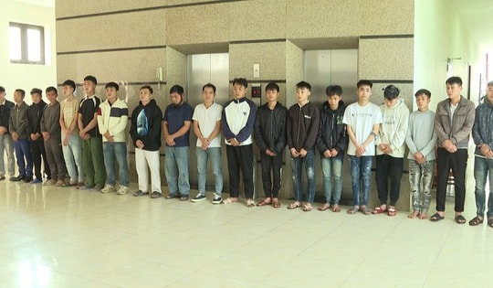 Triệu tập nhóm đối tượng tung tin giả bị 'công an đánh'