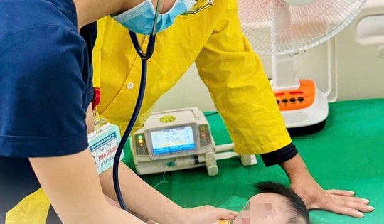 Phẫu thuật kịp thời cứu bé 4 tháng tuổi mắc tim bẩm sinh hiếm gặp