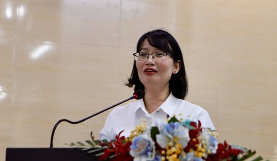 Phó Chủ tịch UBND TPHCM Trần Thị Diệu Thúy cam kết tháo gỡ vướng mắc về giáo dục