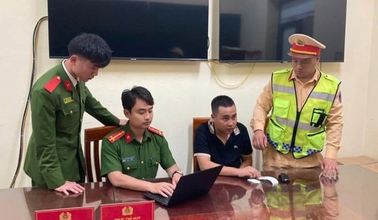 Tài xế xe tải “thông chốt” kiểm tra nồng độ cồn, va chạm xe CSGT tại Quảng Ninh